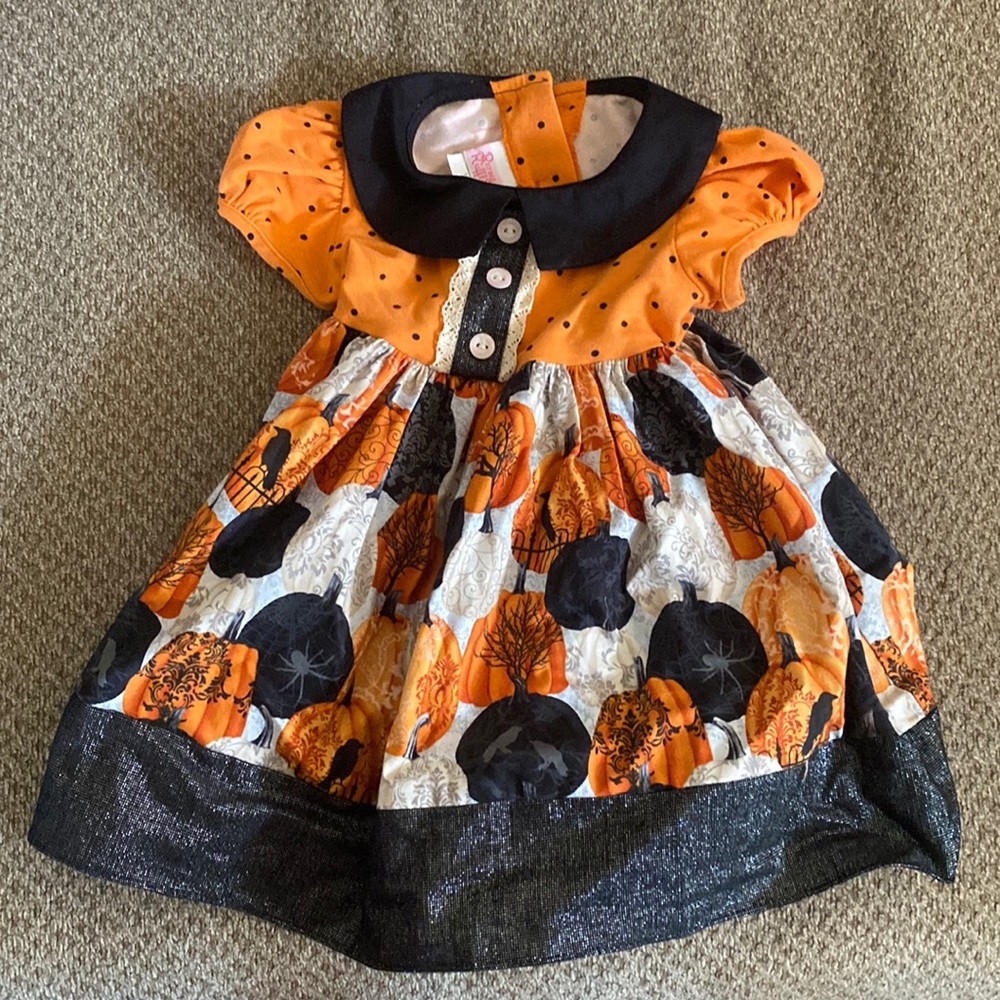 Ricrac & Ruffles - Halloween themed dress